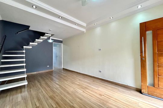 Sala de casa de condomínio para alugar com 2 quartos, 60m² em Vila Santa Catarina, São Paulo