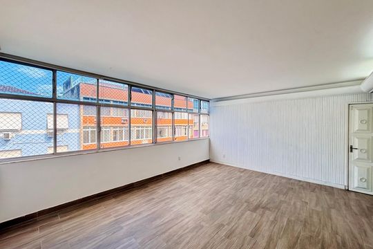 Apartamento para alugar com 2 quartos, 130m² em Copacabana, Rio de Janeiro