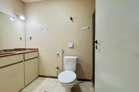 Apartamento à venda com 2 quartos, 130m² em Copacabana, Rio de Janeiro