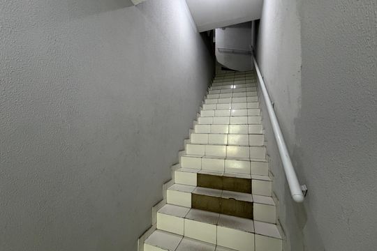 Escada  de apartamento à venda com 2 quartos, 77m² em Curicica, Rio de Janeiro
