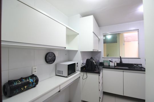 Cozinha de apartamento à venda com 2 quartos, 77m² em Curicica, Rio de Janeiro