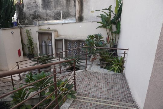 Área comum de casa de condomínio para alugar com 1 quarto, 37m² em Vila Carmosina, São Paulo