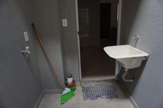 Área de serviço de casa de condomínio para alugar com 1 quarto, 37m² em Vila Carmosina, São Paulo