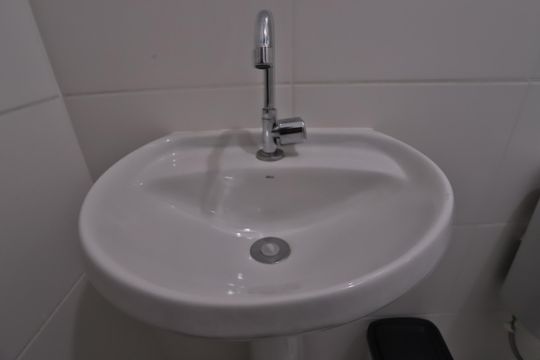 Banheiro Social de apartamento à venda com 1 quarto, 27m² em Brás, São Paulo