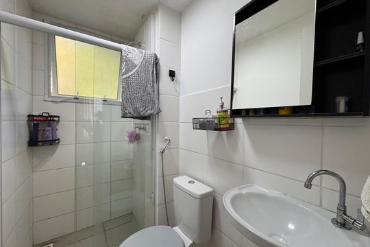Banheiro Social de apartamento à venda com 2 quartos, 44m² em Vargem Grande, Rio de Janeiro