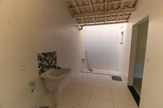 Área de Serviço de casa para alugar com 4 quartos, 259m² em Piratininga, Niterói