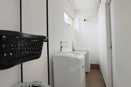 Área comum de apartamento para alugar com 1 quarto, 24m² em Tingui, Curitiba