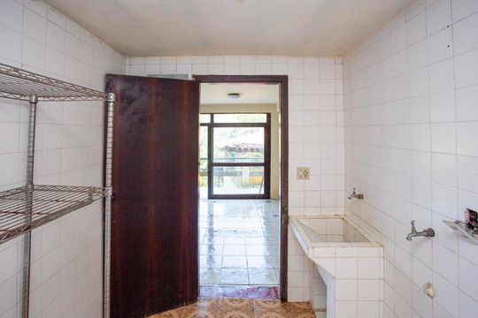 Área de Serviço de casa para alugar com 3 quartos, 800m² em Eldorado, Diadema