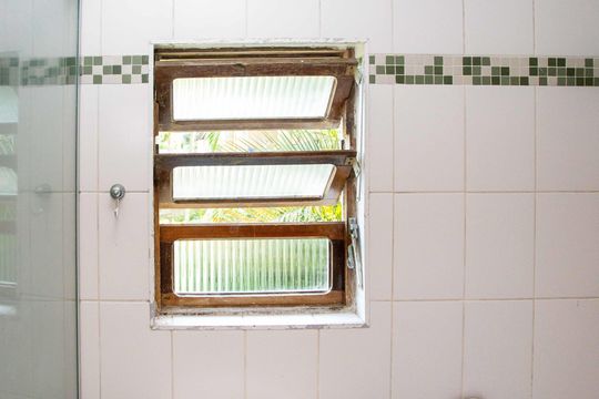 Banheiro Social de casa para alugar com 3 quartos, 800m² em Eldorado, Diadema