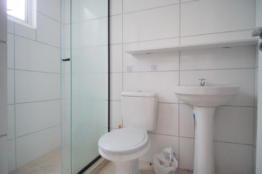 Banheiro de apartamento à venda com 2 quartos, 56m² em Feitoria, São Leopoldo