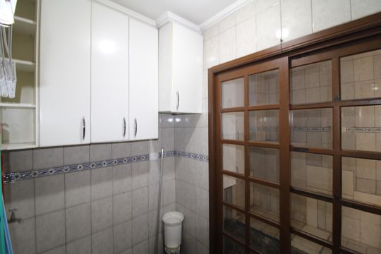 Área de Serviço de casa à venda com 3 quartos, 380m² em Vila Basileia, São Paulo