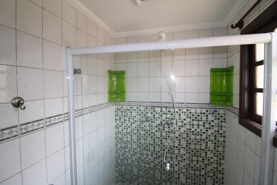 Banheiro da Suíte 2 de casa à venda com 3 quartos, 380m² em Vila Basileia, São Paulo