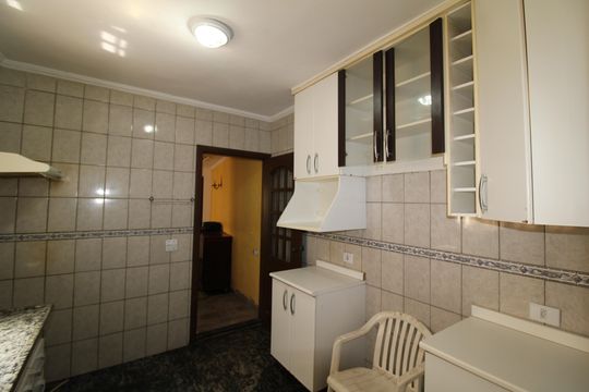 Cozinha de casa à venda com 3 quartos, 380m² em Vila Basileia, São Paulo