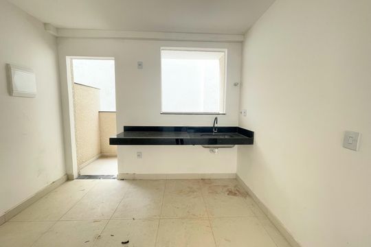 Cozinha de apartamento à venda com 2 quartos, 53m² em Santa Branca, Belo Horizonte