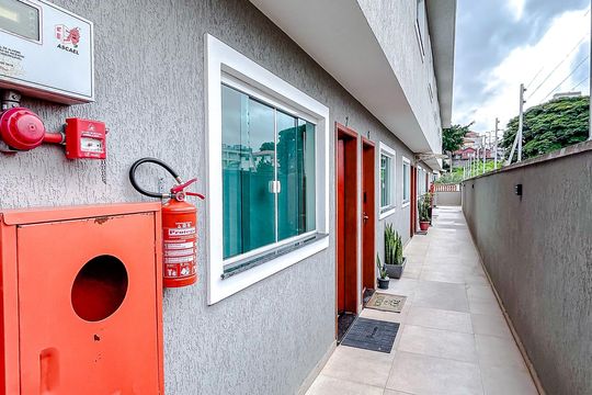 Entrada de casa de condomínio para alugar com 2 quartos, 60m² em Vila Carlos de Campos, São Paulo