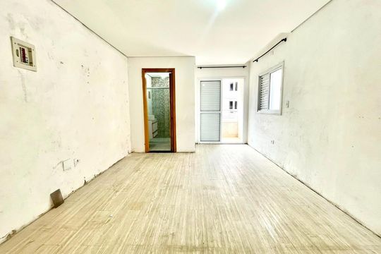 Casa à venda com 3 quartos, 160m² em São Lucas, São Paulo