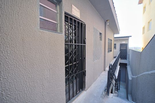 Área comum de casa para alugar com 1 quarto, 45m² em Parque Cisper, São Paulo