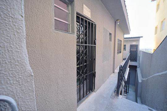 Área comum de casa para alugar com 1 quarto, 45m² em Parque Cisper, São Paulo