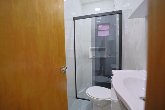Banheiro de casa para alugar com 1 quarto, 45m² em Parque Cisper, São Paulo