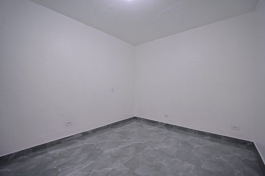 Quarto de casa para alugar com 1 quarto, 45m² em Parque Cisper, São Paulo