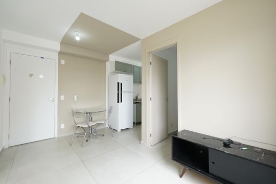 Sala de apartamento para alugar com 2 quartos, 39m² em Liberdade, São Paulo