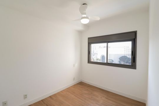 Suíte de apartamento para alugar com 2 quartos, 70m² em Parada Inglesa, São Paulo