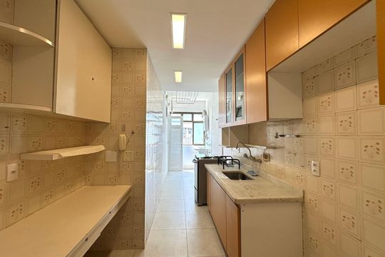 Cozinha de apartamento para alugar com 2 quartos, 90m² em Jardim Botânico, Rio de Janeiro