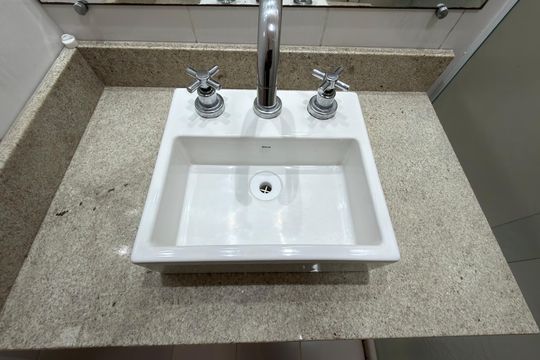 Quarto 1 - Suíte Banheiro  de apartamento à venda com 3 quartos, 80m² em Centro, São Bernardo do Campo