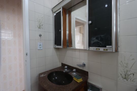 Banheiro Social de casa à venda com 2 quartos, 125m² em Jardim Vila Formosa, São Paulo