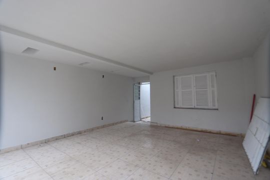 Garagem de casa à venda com 2 quartos, 125m² em Jardim Vila Formosa, São Paulo