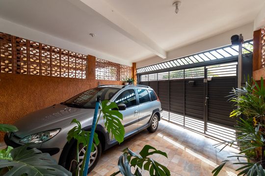 Garagem de casa à venda com 3 quartos, 155m² em Carandiru, São Paulo