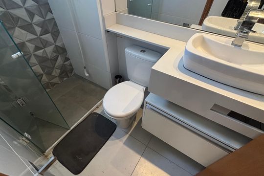 Banheiro Social de apartamento para alugar com 2 quartos, 52m² em Vila Humaitá, Santo André