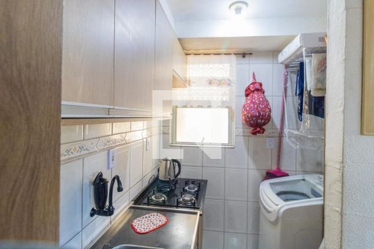 Área de serviço de apartamento à venda com 2 quartos, 48m² em Olaria, Canoas