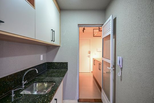 Área de Serviço  de apartamento para alugar com 1 quarto, 38m² em Vila Andrade, São Paulo