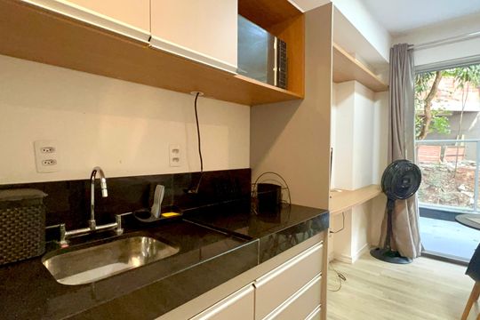 Cozinha de kitnet/studio para alugar com 1 quarto, 28m² em Pinheiros, São Paulo