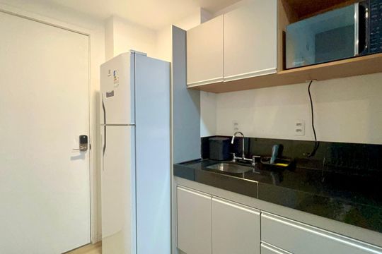 Cozinha de kitnet/studio para alugar com 1 quarto, 28m² em Pinheiros, São Paulo