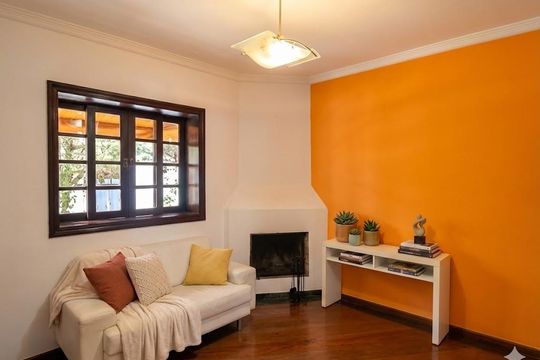 Casa à venda com 4 quartos, 570m² em Vila Inah, São Paulo