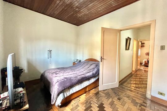 Quarto 1 de casa à venda com 3 quartos, 180m² em Vila Guarani, São Paulo
