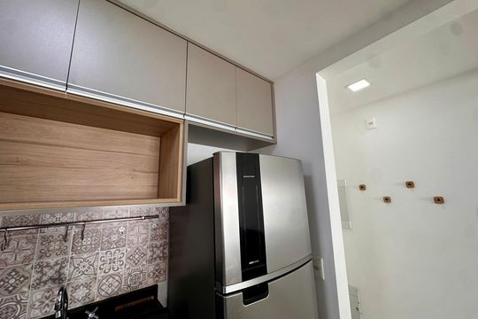 Cozinha de apartamento para alugar com 2 quartos, 64m² em Jardim Caravelas, São Paulo