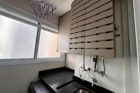 Lavanderia de apartamento para alugar com 2 quartos, 64m² em Jardim Caravelas, São Paulo