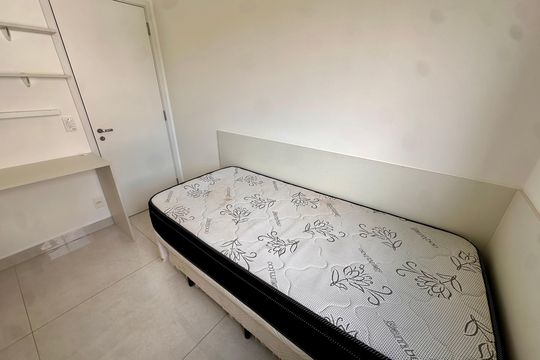 Quarto de apartamento para alugar com 2 quartos, 64m² em Jardim Caravelas, São Paulo