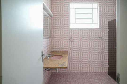 Banheiro Social de casa para alugar com 4 quartos, 283m² em Cambuci, São Paulo