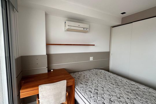 Quarto de apartamento à venda com 1 quarto, 49m² em Brooklin, São Paulo
