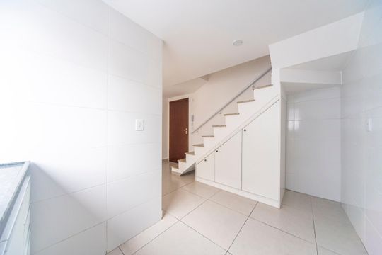 Cozinha  de apartamento para alugar com 2 quartos, 104m² em Santa Teresinha, Santo André