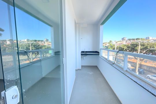 Varanda / Sala de apartamento à venda com 2 quartos, 56m² em Castelo, Belo Horizonte