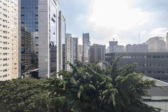 Varanda de kitnet/studio à venda com 2 quartos, 40m² em Indianópolis, São Paulo