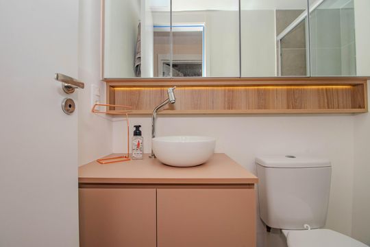 Banheiro de apartamento para alugar com 2 quartos, 40m² em Sarandi, Porto Alegre