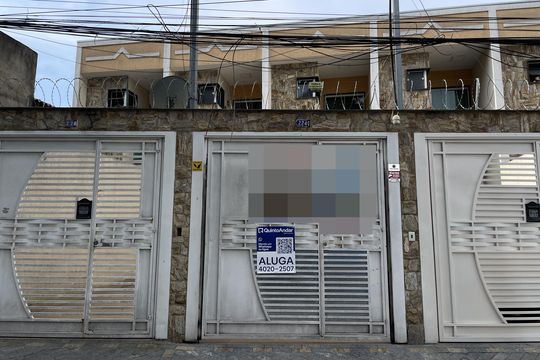 Fachada+Placa de casa para alugar com 2 quartos, 115m² em Cidade Líder, São Paulo