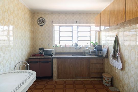 Cozinha de casa à venda com 3 quartos, 225m² em Vila Carrão, São Paulo