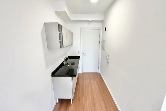 Sala/Cozinha de kitnet/studio à venda com 1 quarto, 28m² em Parada Inglesa, São Paulo